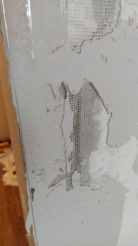 Megerősítés üvegszövet hálóval